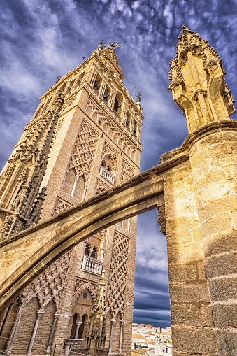 Giralda Tower and Seville Cathedral, UNESCO World Heritage Site, Sevilla, Andalucía, Spain, Europe