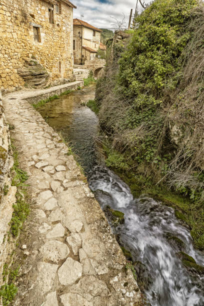 istock Paseo del Molinar Path, Tobera, Spain 2148263223