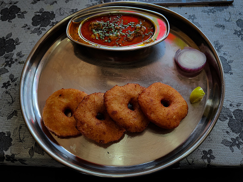 Kombadi Vade, Chicken vade, traditional marathi non-vegetarian food, Maharashtra
