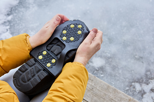 Over footwear non-slip studs which can offer traction on ice and snow, anti-skid nails at bottom of shoe cover avoid tumbling on  icy or snow ground.