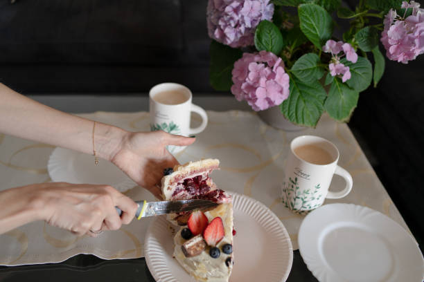 istock Cutting a piece of cake 2148373285