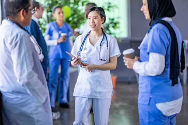 istock Casual Medical Teem Meeting 2148393619