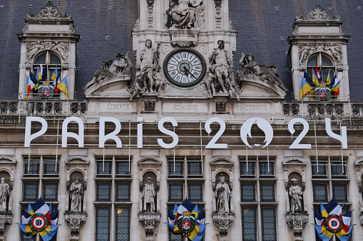 Paris, France,  April  29, 2024. The giant logo of the 2024 olympic games is installed in front of the city hall in Paris, the city hosting the games in 2024