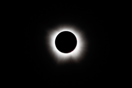 North American total solar eclipse of April 8 2024 in Montreal, Canada (digital enhancement with added photographic effects) “Diamond ring effect”