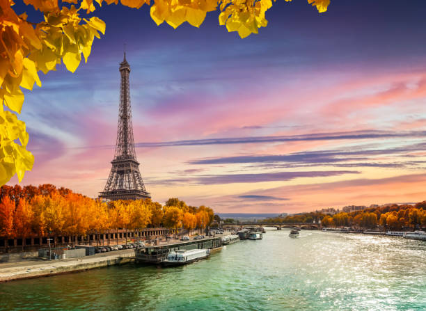 istock Autumn cityscape of Paris 2148602654