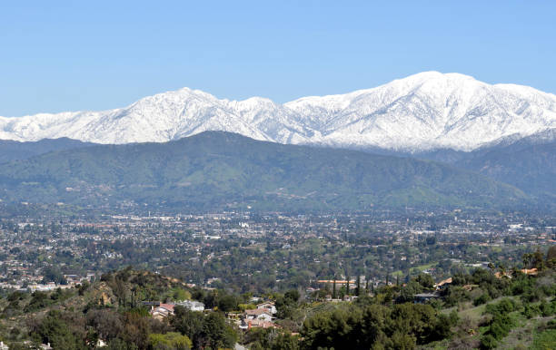 istock Snowcapped Peaks in SoCal 2148622787