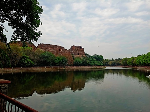 The lake view of the old fort of Delhi; a satisfying scenery.