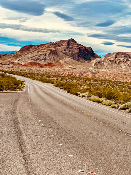 In between Vegas and Lake Mead winds an 8-mile stretch of road leading you to Nevada's largest and oldest state park, Valley of Fire State Park. The rock formations rise from the desert floor, fluctuating from ground level to 498 feet high.