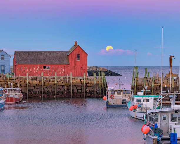 istock Full Beaver Moon Resting on a Cloud Next to Motif #1 Horizontal 2148641593