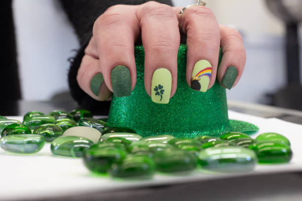 istock Saint Patrick’s Day Nail Art Design 2148642616