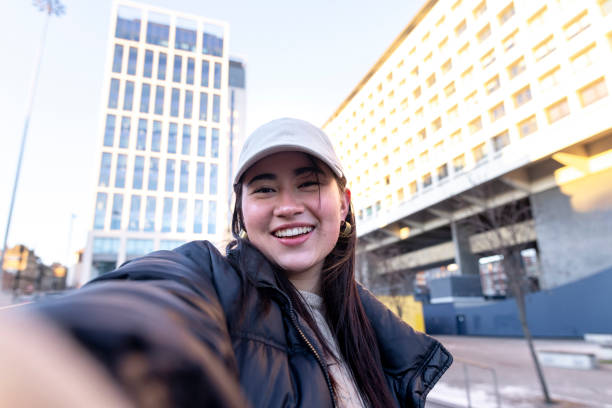 istock Selfies for Social Media 2148695987