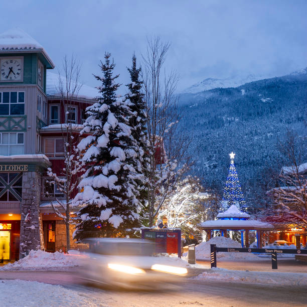 istock Evening views of ski town in winter 2148723877