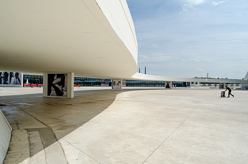 Centro Cultural Internacional Niemeyer, junto ría, Museo edificios modernos. Avilés, Asturias. España. September 10, 2023.