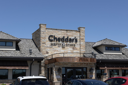 Indianapolis - April 13, 2024: Cheddar's Scratch Kitchen restaurant. Cheddar's Scratch Kitchen is owned and operated by Darden Restaurants.