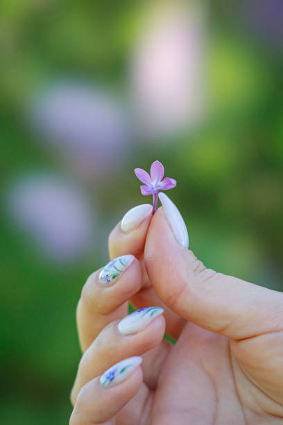 Nail art colorful flowers manicure