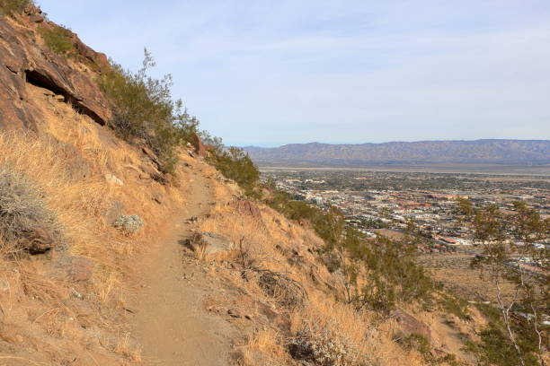 the lykken trail in palm springs with great views of the city - coachella southern california california southwest usa стоковые фото и изображения