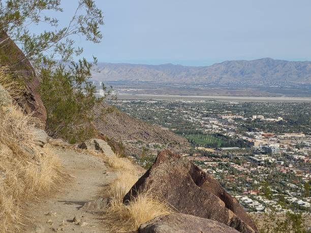 the lykken trail in palm springs with great views of the city - coachella southern california california southwest usa стоковые фото и изображения