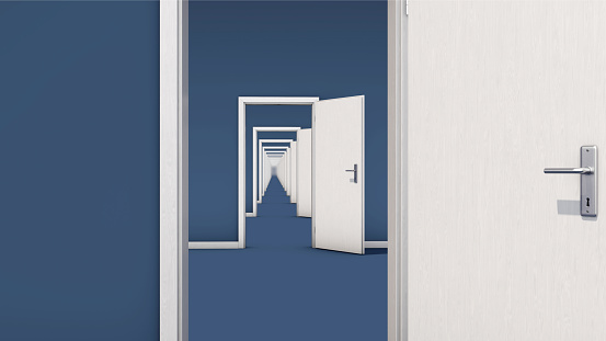 Symbolic image: Charge an open door