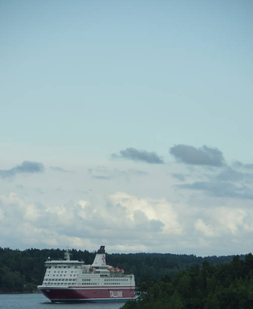Norwegian Dawn leave Greenock from Greenock lyle hill 23072023