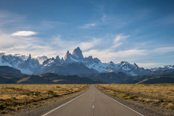 Road Peak Fitz Roy Patagonia Argentinia