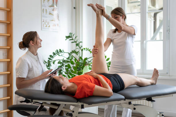 istock Physiotherapy, manual therapy, orthopedics 2148902540