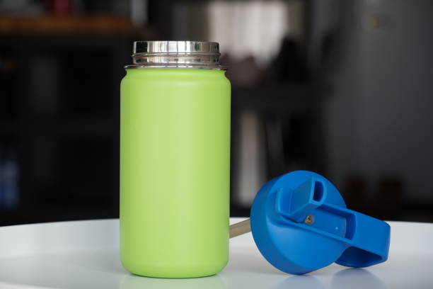 Insulated bottle with straw lid