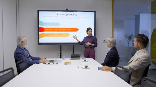 istock Businesswoman giving presentation 2148926170
