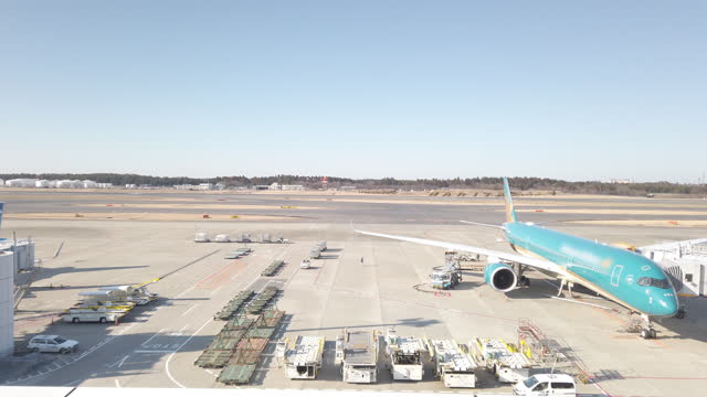 Narita airport runway