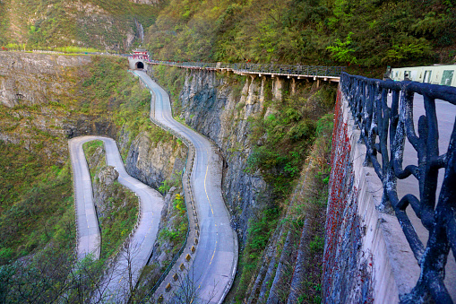 China's most dangerous road, 99 curves, Dongtian Highway - Mount Tianmen
