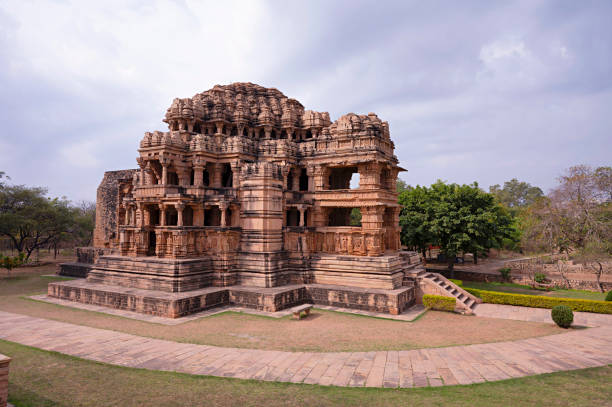 istock Sas Bahu Temple, Fort complex, Gwalior, Madhya Pradesh, India 2148972595