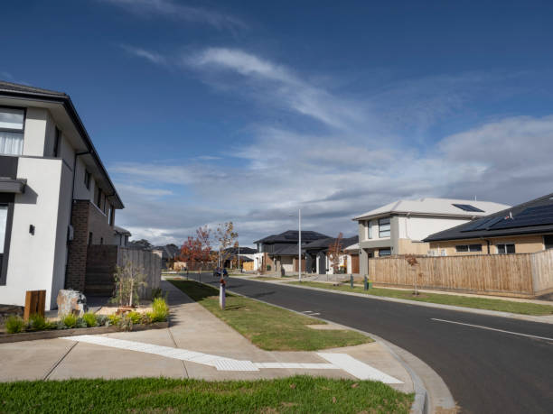istock Suburban neighbourhood 2149031998