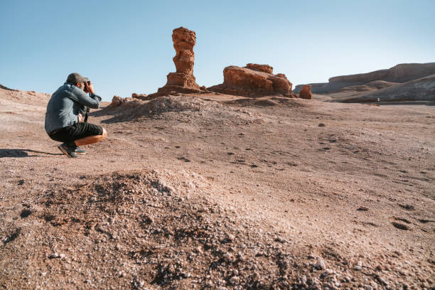 Photographer Captures Unique Rock Sculpture in Atacama Desert