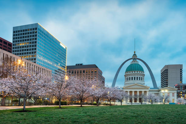 Kiener Plaza Park and The Old Courthouse in downtown St Louis, Missouri, USA at dawn.