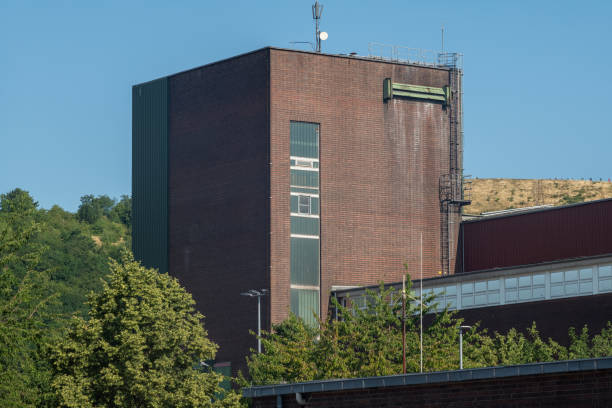 istock unused old industrial building 2149138279