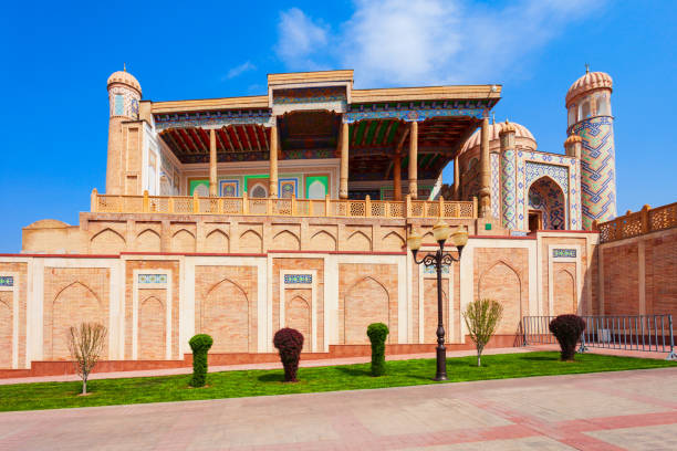 istock Hazrat Khizr Mosque in Samarkand 2149241631