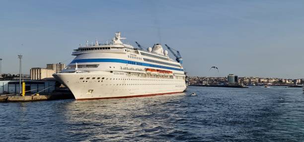Istanbul'da astoria grande gemisi 11.03.2024