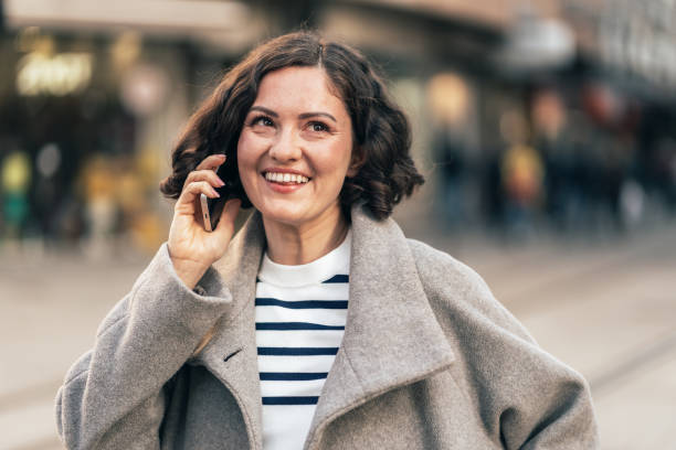 Woman talking on the phone