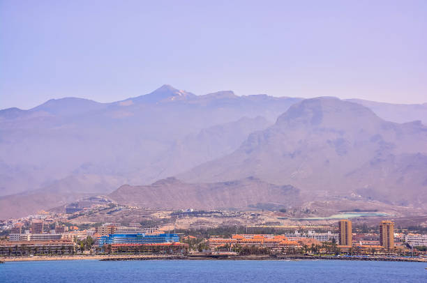 istock A city with a mountain in the background 2149507943