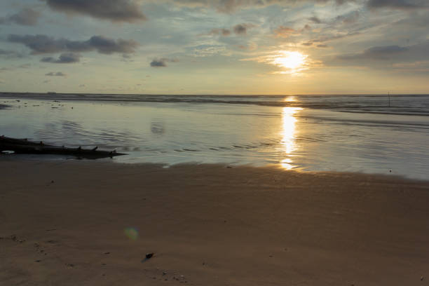 has its own charm, its uniqueness is that the color of the sand is a combination of two colors, namely white sand and brownish black sand,
