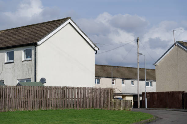 istock Council flats in poor housing estate left abandoned in Glasgow 2149601131