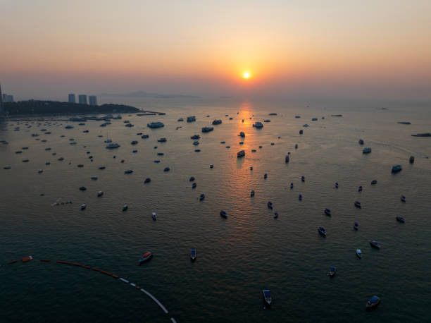 istock Sunset in Pattaya, Thailand 2149605014