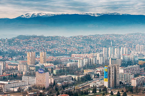 15 March 2024, Sarajevo, Bosnia and Herzegovina: scenic beauty of Sarajevo's cityscape, where old-world charm meets modern architecture against the backdrop of the Balkan mountains.
