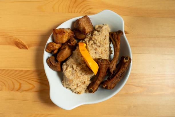istock Fried pork with Alentejo-style migas. 2150002823