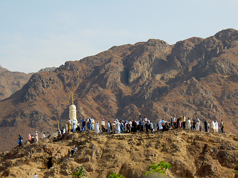 A view of the Muslim people fron around the globe visit the Uhud Mount to learn the Islamic history.