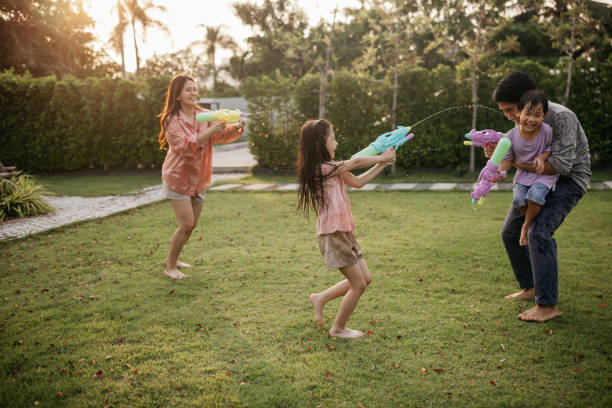 istock Songkran water fight! 2150081525