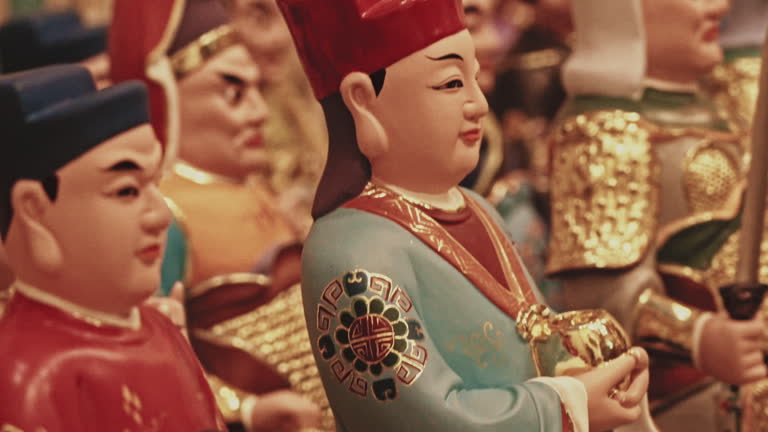 Multi of small Chinese clay dolls