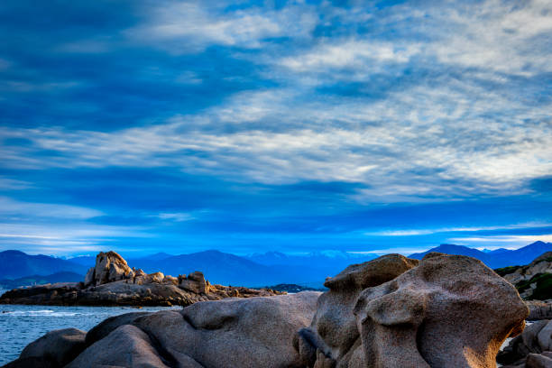 paysage du littoral Corse au printemps