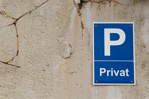 Signs on the Walls, Private area. Private property.