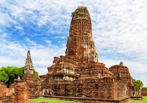 Wat Ratchaburana temple is one of the famous temple in Ayutthaya, Thailand. Temple in Ayutthaya Historical Park, Ayutthaya, Thailand. UNESCO world heritage.