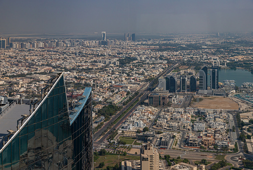 A picture of southwest Abu Dhabi, showing the expanse of the cityscape.